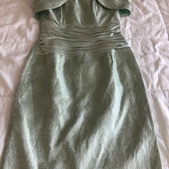 👗Designer Scott McClintock Dress with Tuxedo Waist in Mint Colour👗 - Picture 4 of 16